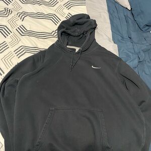 Nike Men's Black Pullover Hoodie